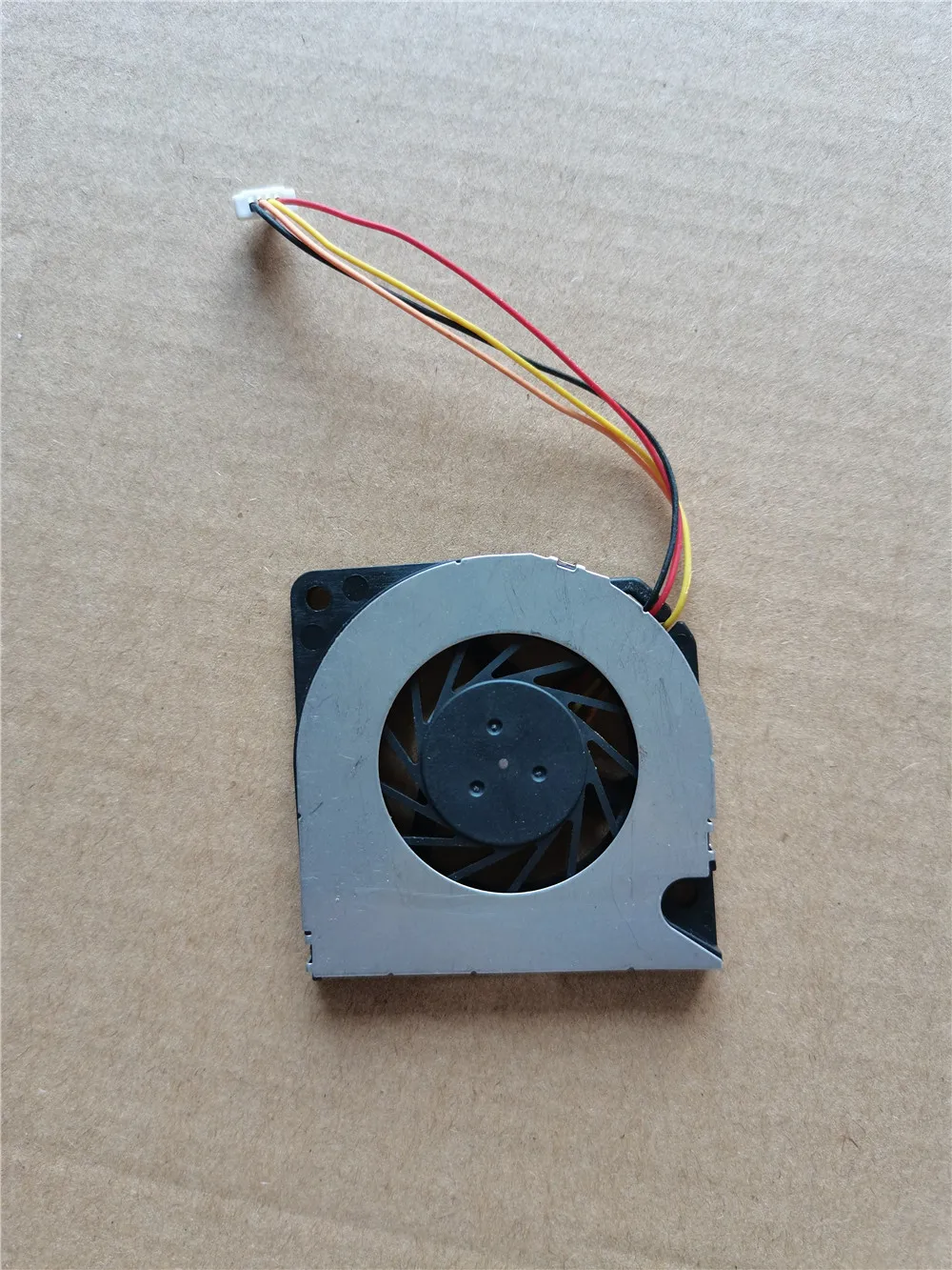 Neuer original laptop/notebook – Cpu Fan Bewertung und Preis